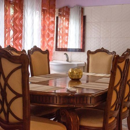 Afranasa Inn Tema Dış mekan fotoğraf