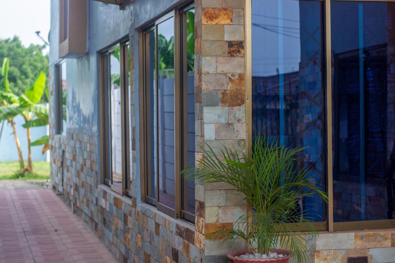 Afranasa Inn Tema Dış mekan fotoğraf