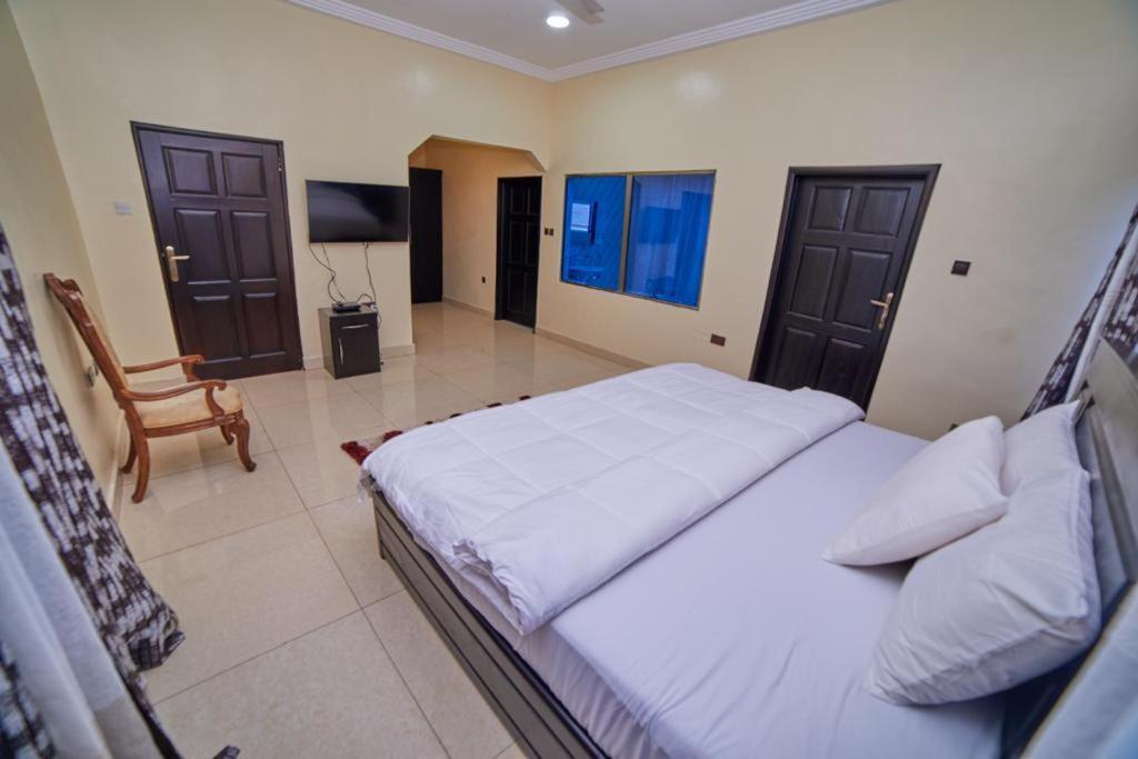 Afranasa Inn Tema Dış mekan fotoğraf