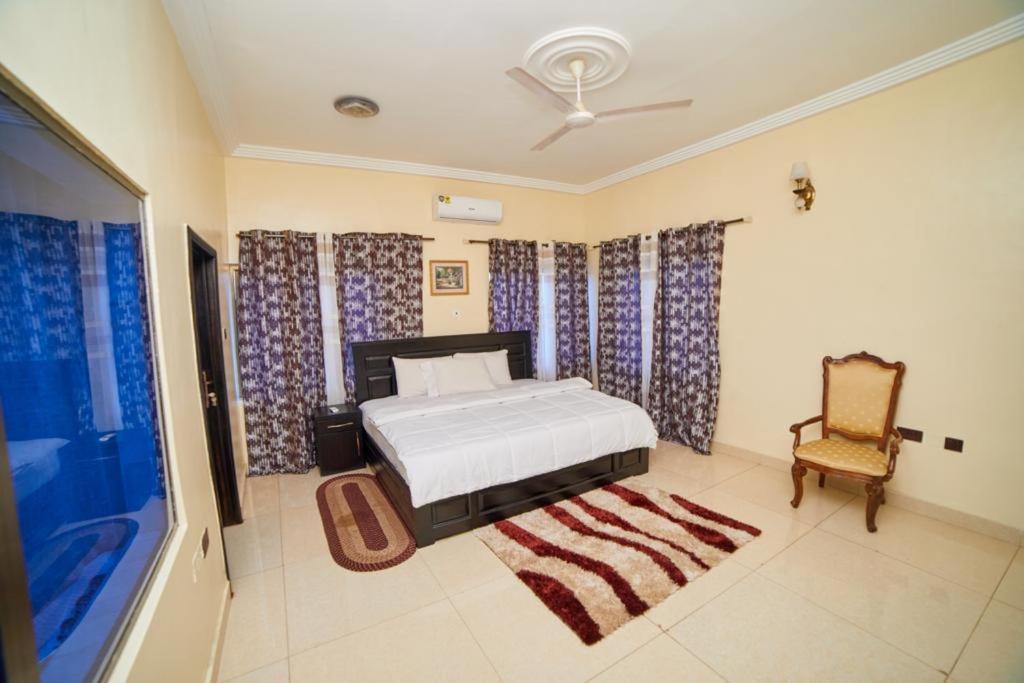 Afranasa Inn Tema Dış mekan fotoğraf